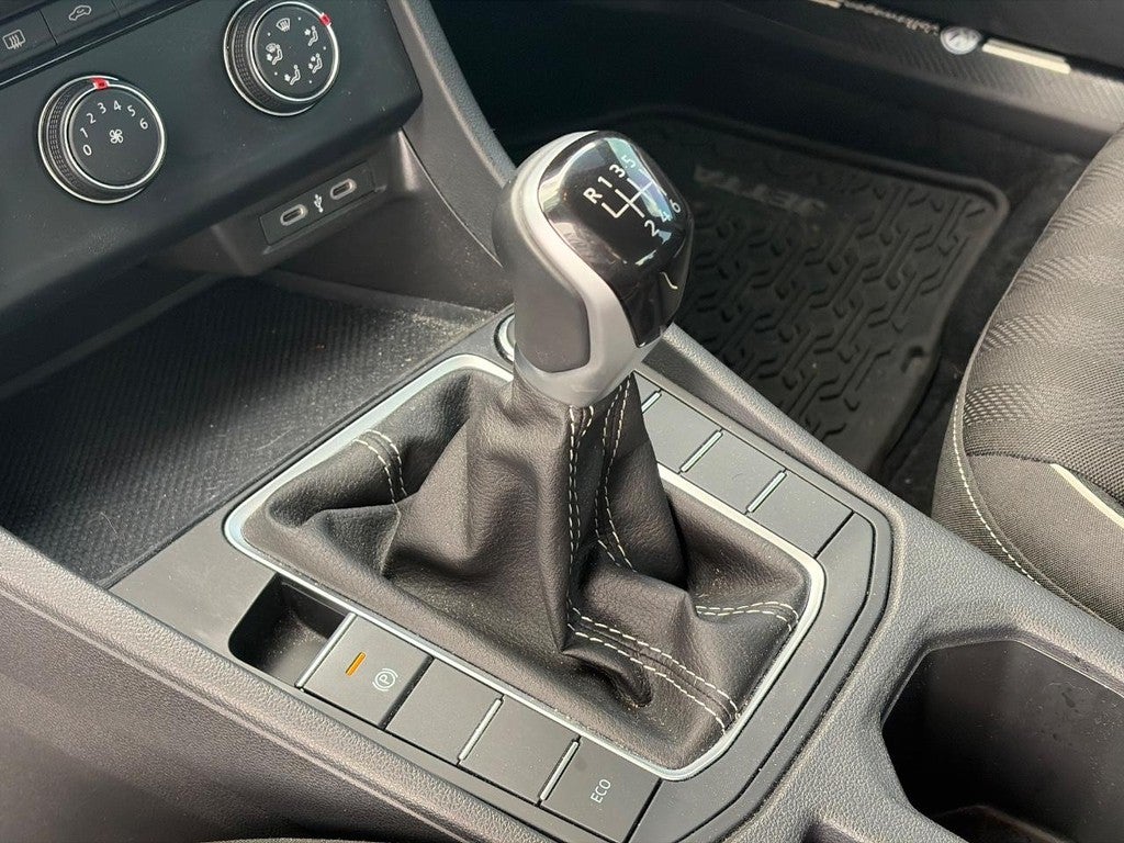 2024 Volkswagen Jetta Sport Manual