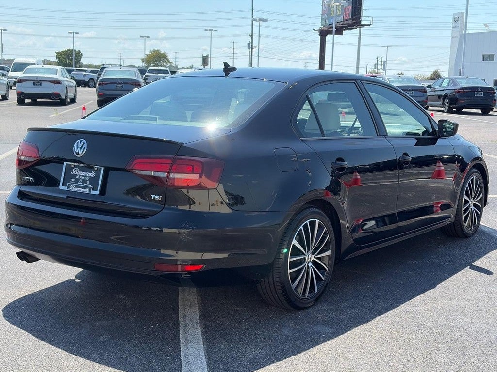 2016 Volkswagen Jetta 4dr Auto 1.8T Sport PZEV