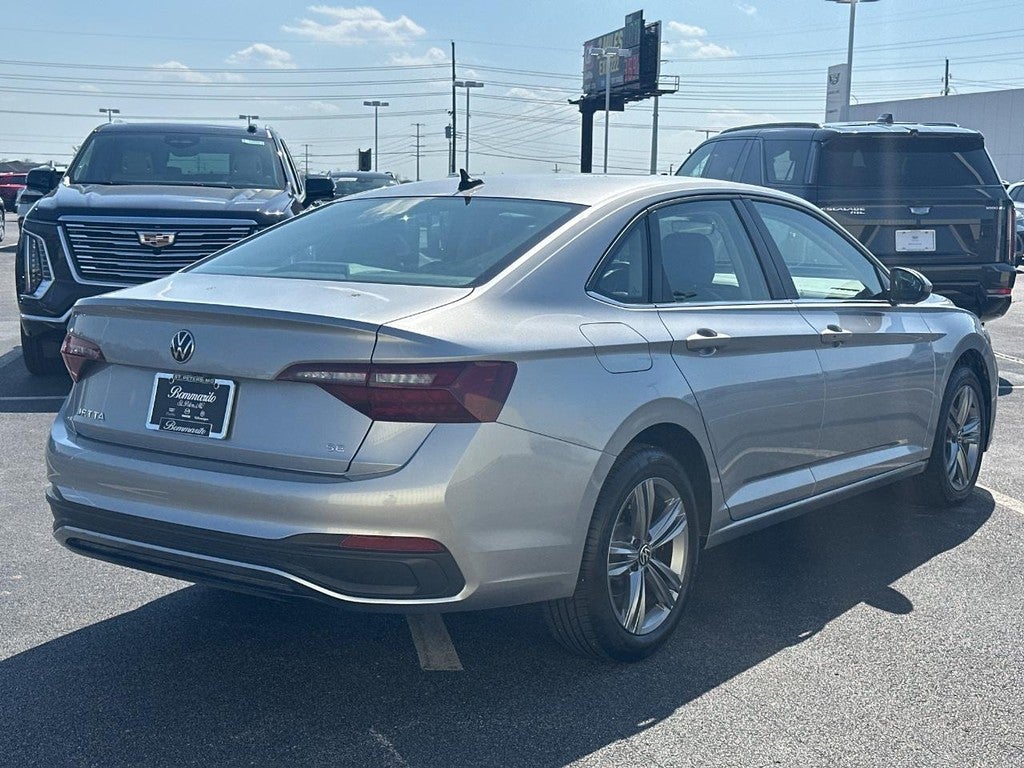 2024 Volkswagen Jetta SE Auto
