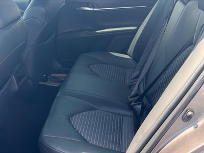2023 Toyota Camry SE Auto (Natl)