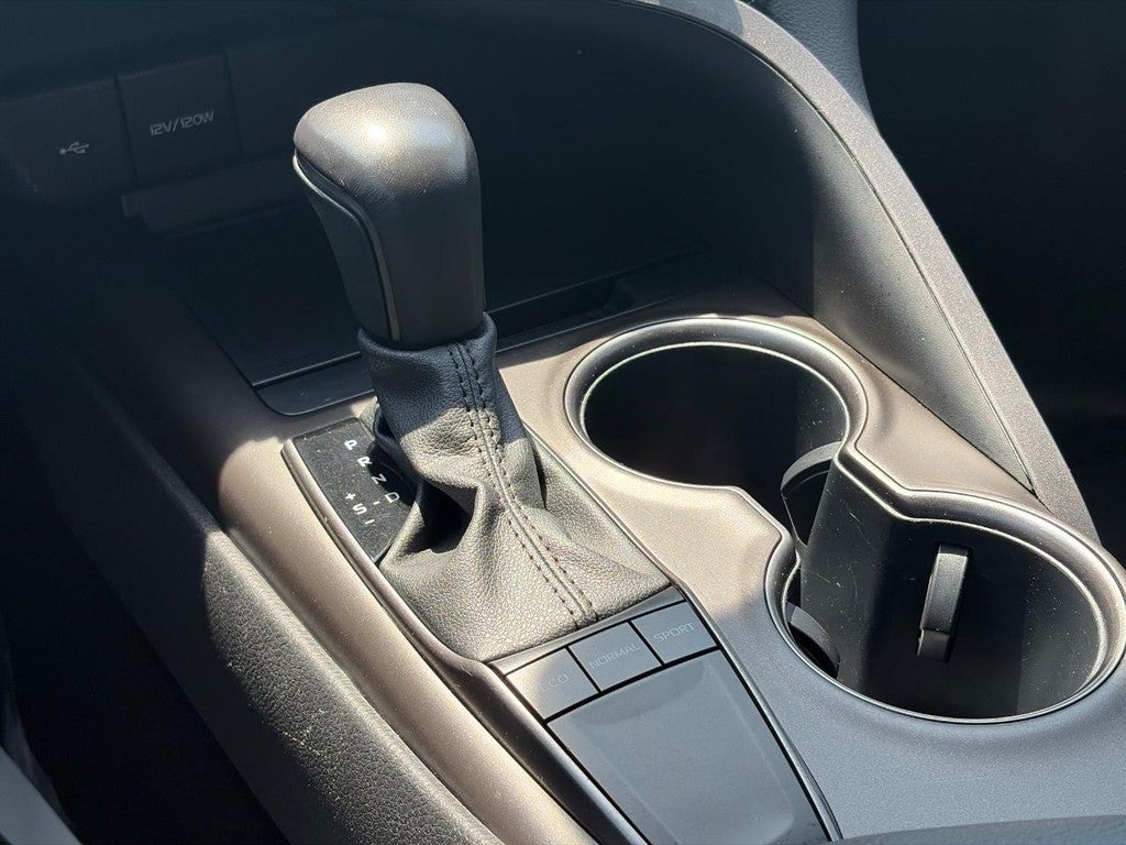 2023 Toyota Camry SE Auto (Natl)