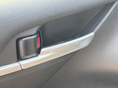 2023 Toyota Camry SE Auto (Natl)