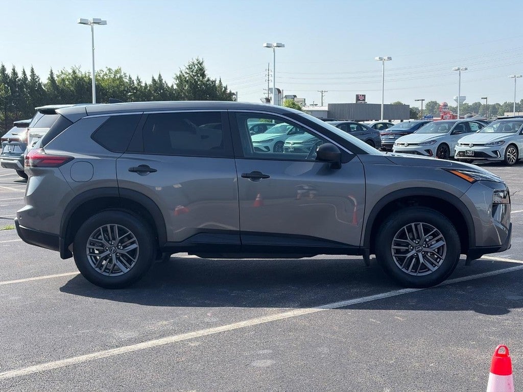 2025 Nissan Rogue FWD S
