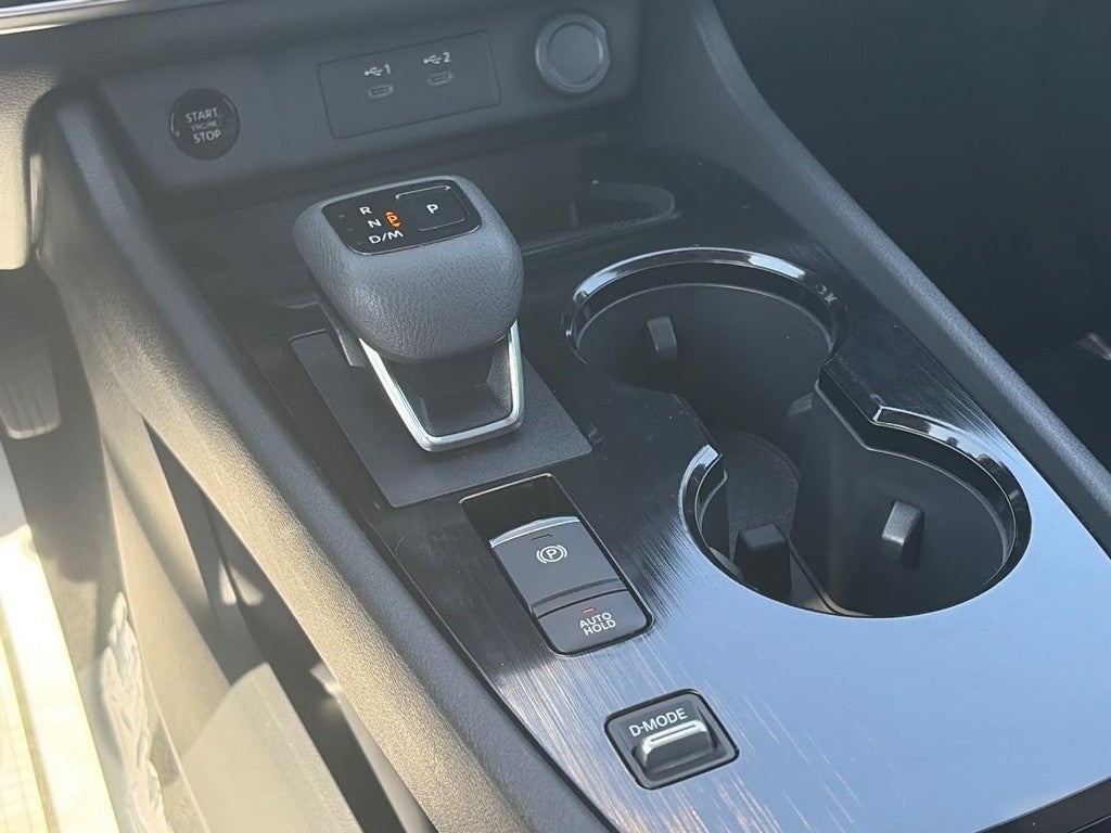2025 Nissan Rogue FWD SV
