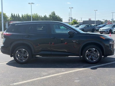 2025 Nissan Rogue FWD SV