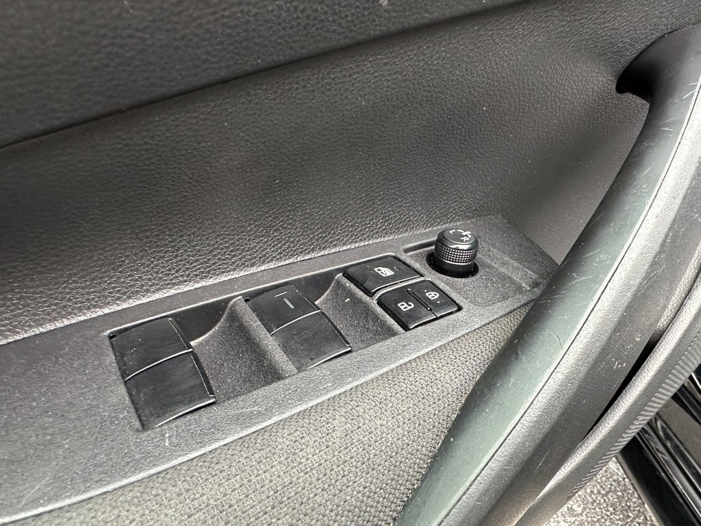 2023 Toyota Corolla LE CVT (Natl)