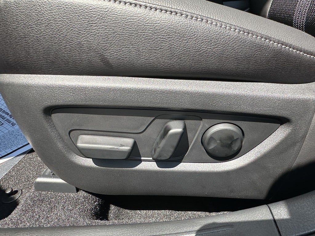 2025 Mazda Mazda CX-50 2.5 S Premium Package AWD