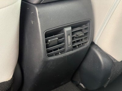 2022 Toyota Corolla Cross L 4WD (Natl)