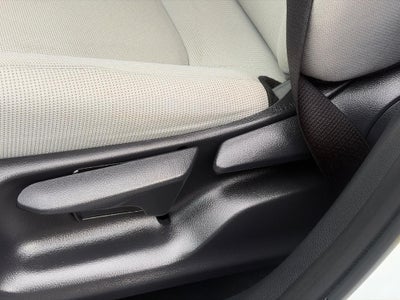 2022 Toyota Corolla Cross L 4WD (Natl)