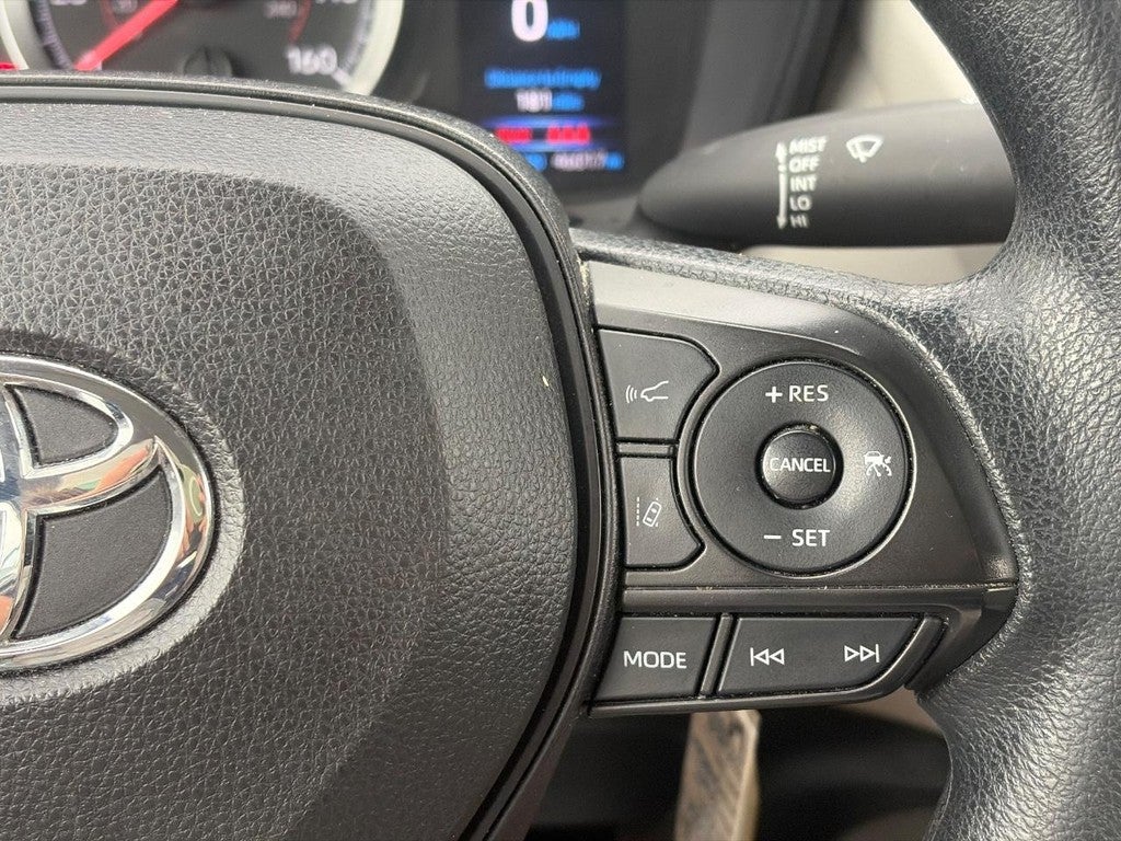 2022 Toyota Corolla Cross L 4WD (Natl)
