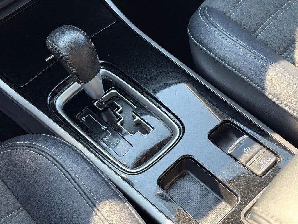 2019 Mitsubishi Outlander LE FWD
