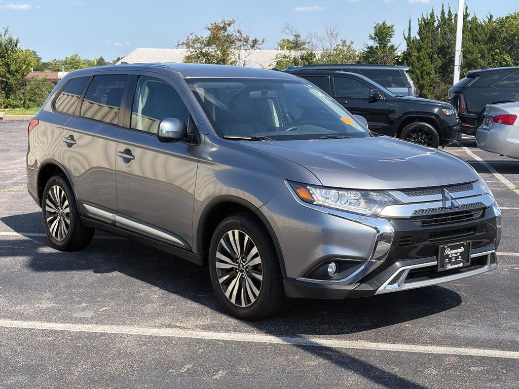 2019 Mitsubishi Outlander LE FWD