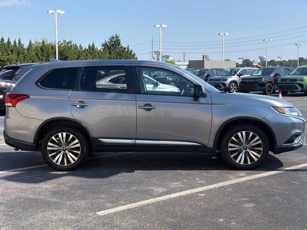 2019 Mitsubishi Outlander LE FWD