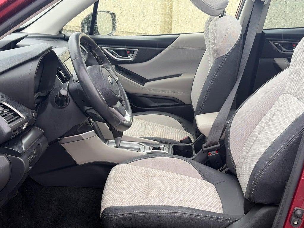 2023 Subaru Forester Premium CVT