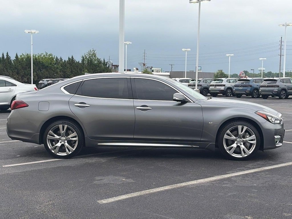 2017 INFINITI Q70L 3.7 AWD