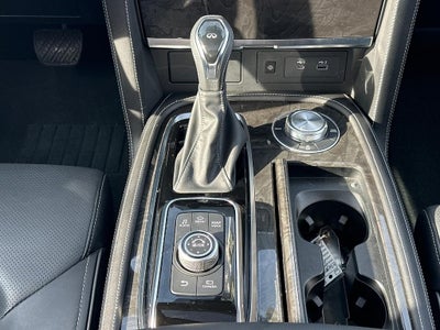 2023 INFINITI QX80 LUXE AWD