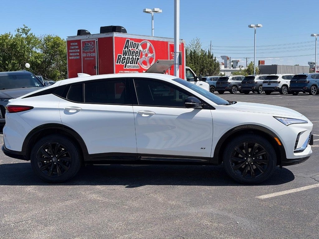 2025 Buick Envista FWD 4dr Sport Touring