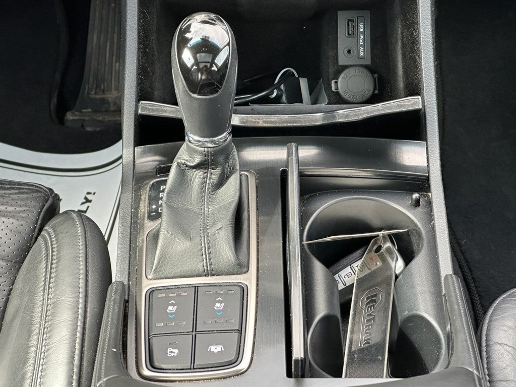 2012 Hyundai Azera 4dr Sdn