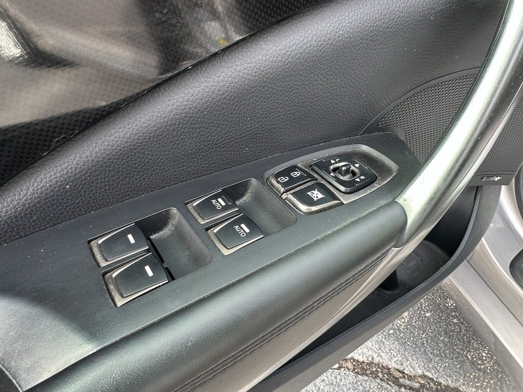 2012 Hyundai Azera 4dr Sdn