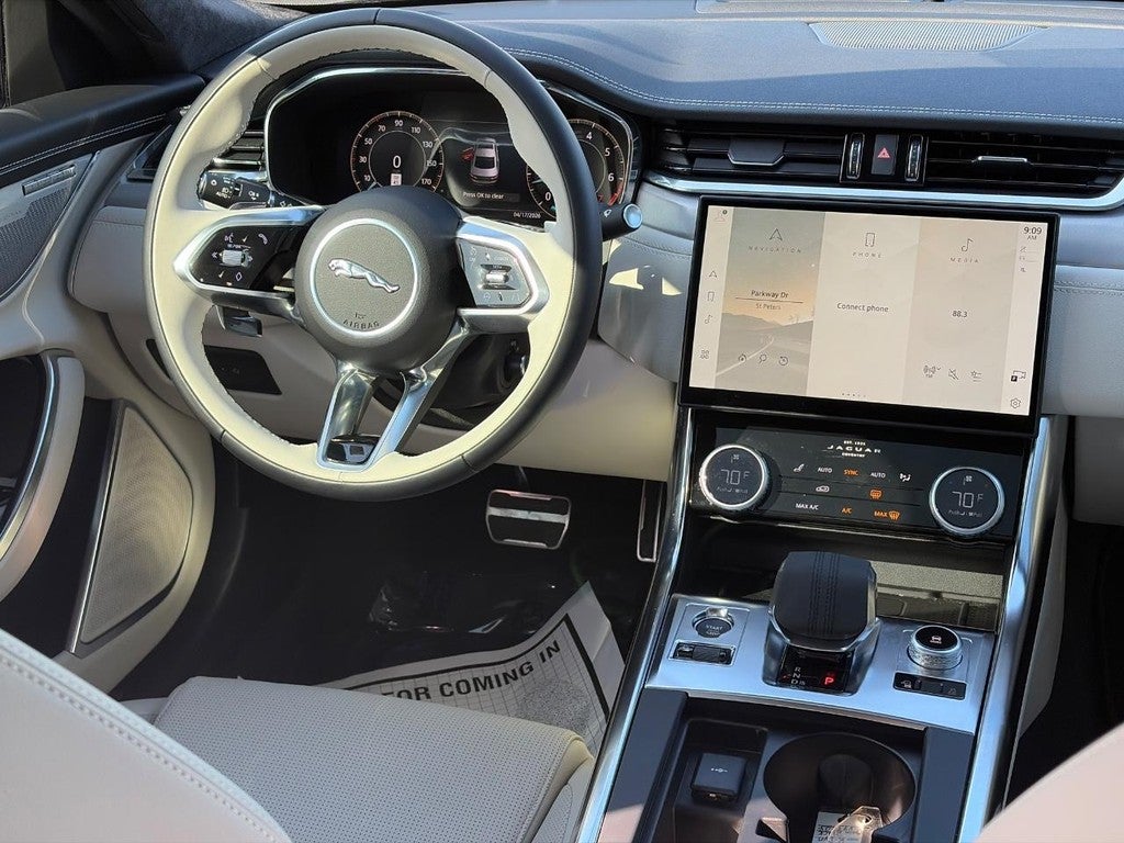 2024 Jaguar XF R-Dynamic SE Sedan AWD