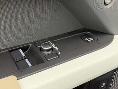 2022 Land Rover Defender 90 X-Dynamic S AWD