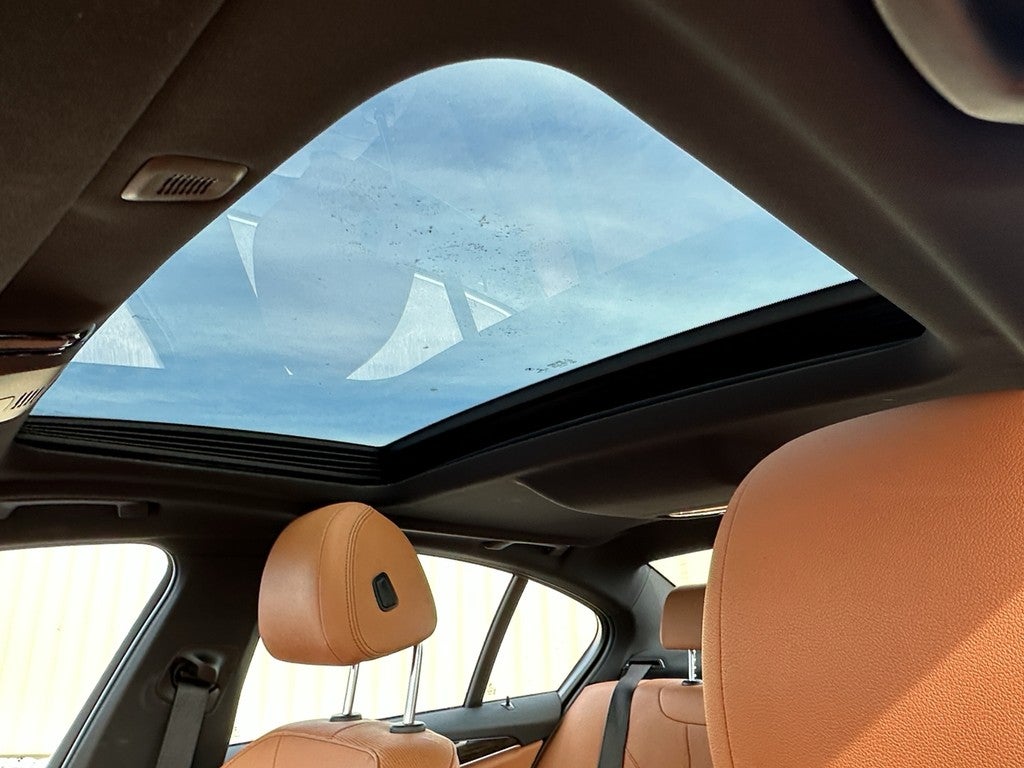 2022 BMW 5 Series 530i xDrive Sedan