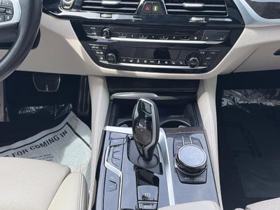 2021 BMW 5 Series M550i xDrive Sedan