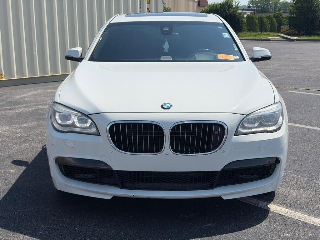 2013 BMW 7 Series 4dr Sdn 750Li RWD
