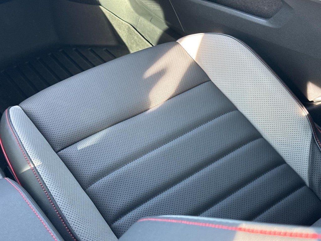 2025 Volkswagen Golf GTI 2.0T SE DSG