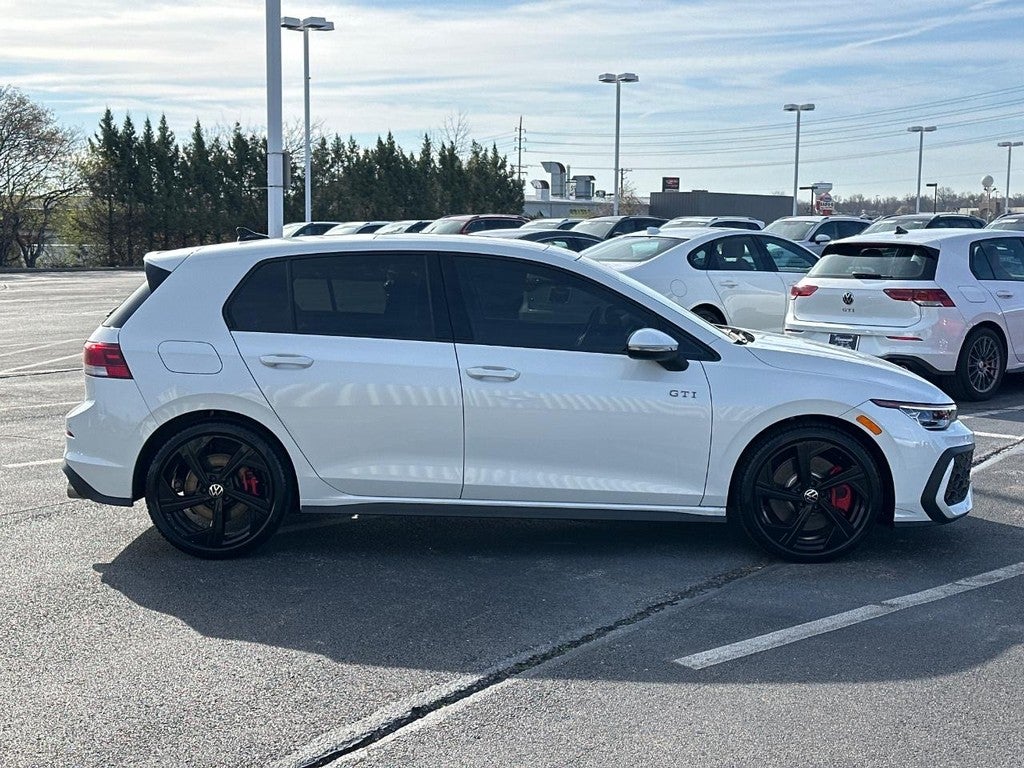2025 Volkswagen Golf GTI 2.0T SE DSG