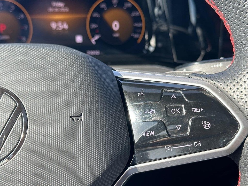 2024 Volkswagen Golf GTI 2.0T Autobahn DSG