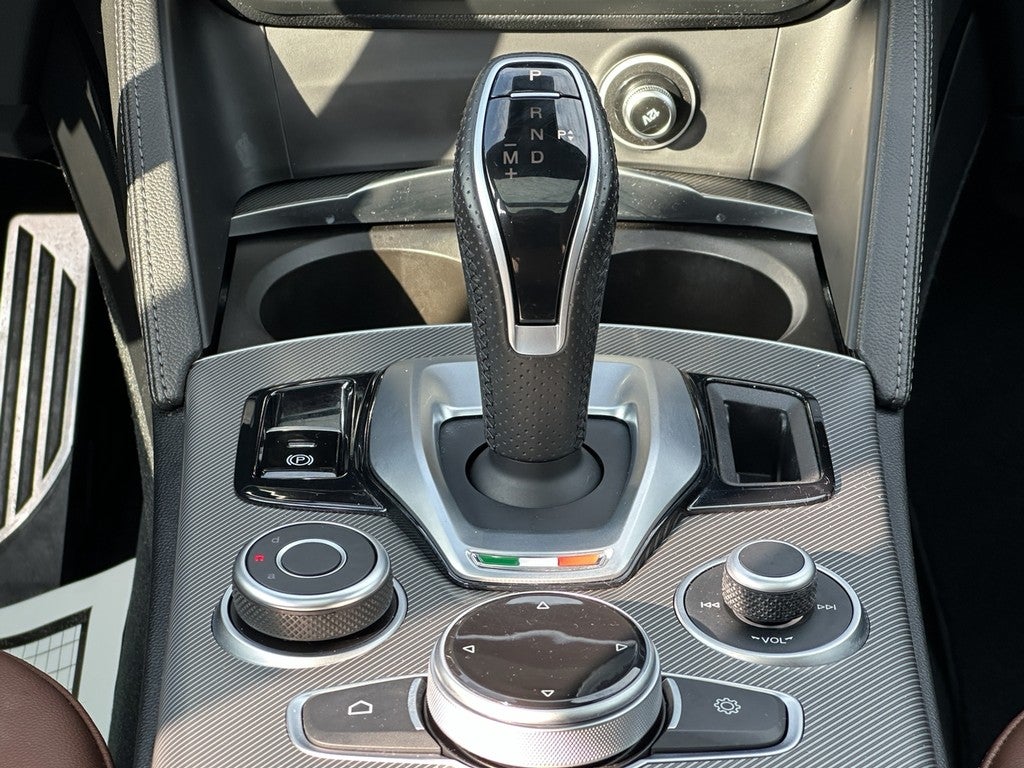 2024 Alfa Romeo Stelvio Ti AWD
