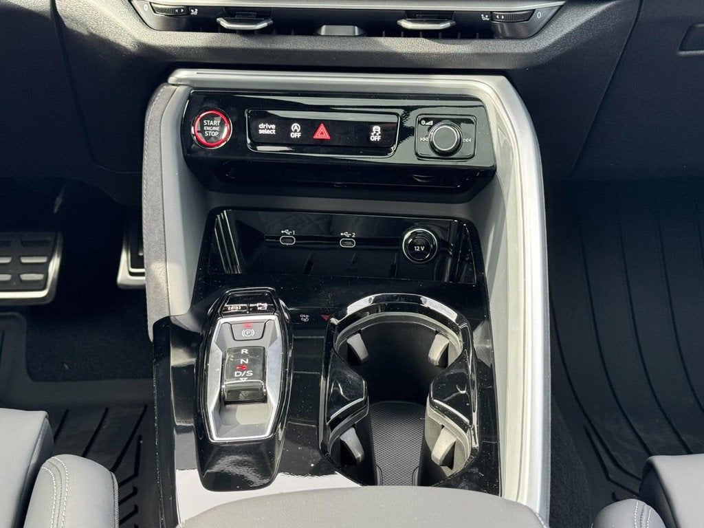 2025 Audi SQ5 Premium Plus