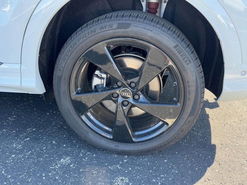 2025 Audi Q5 Premium Plus