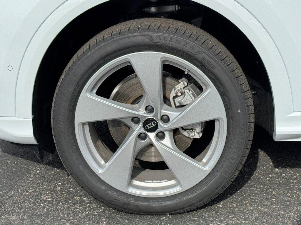 2025 Audi Q5 Premium Plus