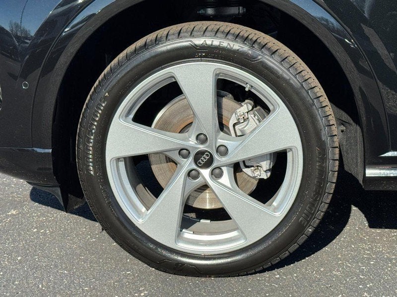 2025 Audi Q5 Premium Plus