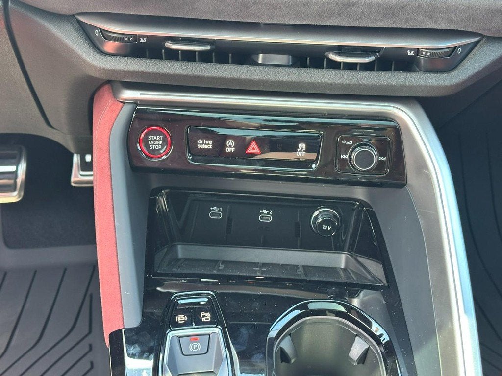 2026 Audi SQ5 Prestige