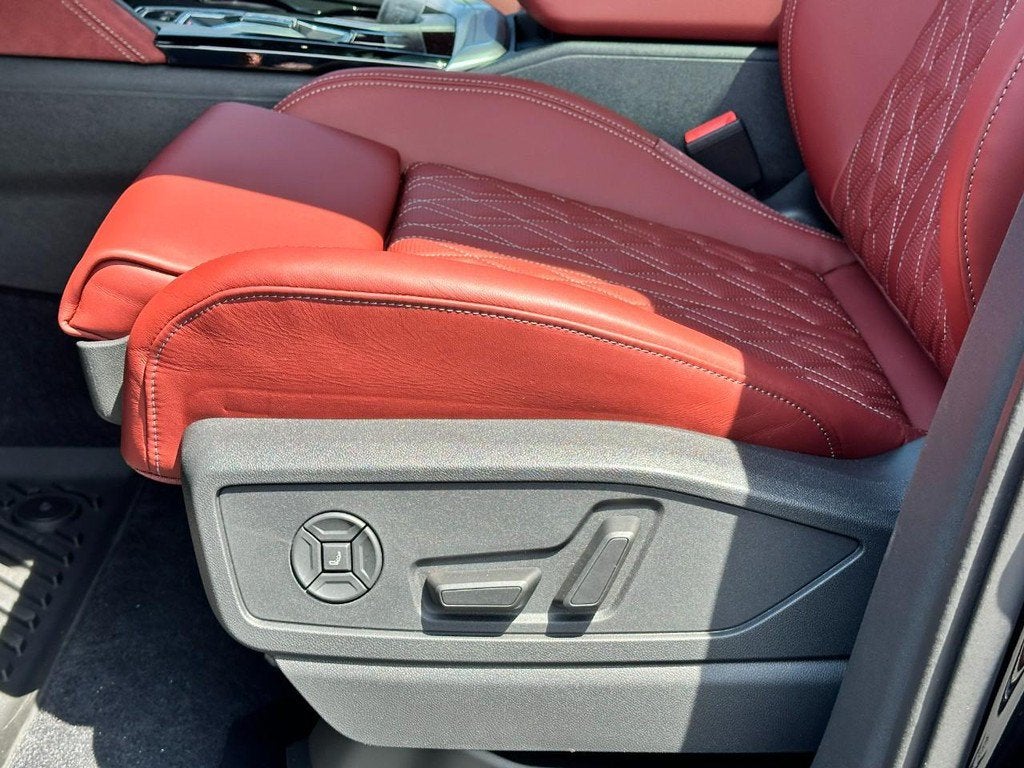 2026 Audi SQ5 Prestige