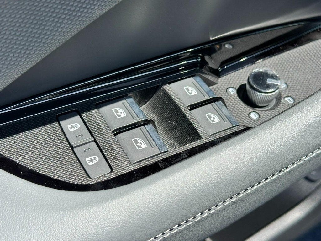 2026 Audi Q3 S line