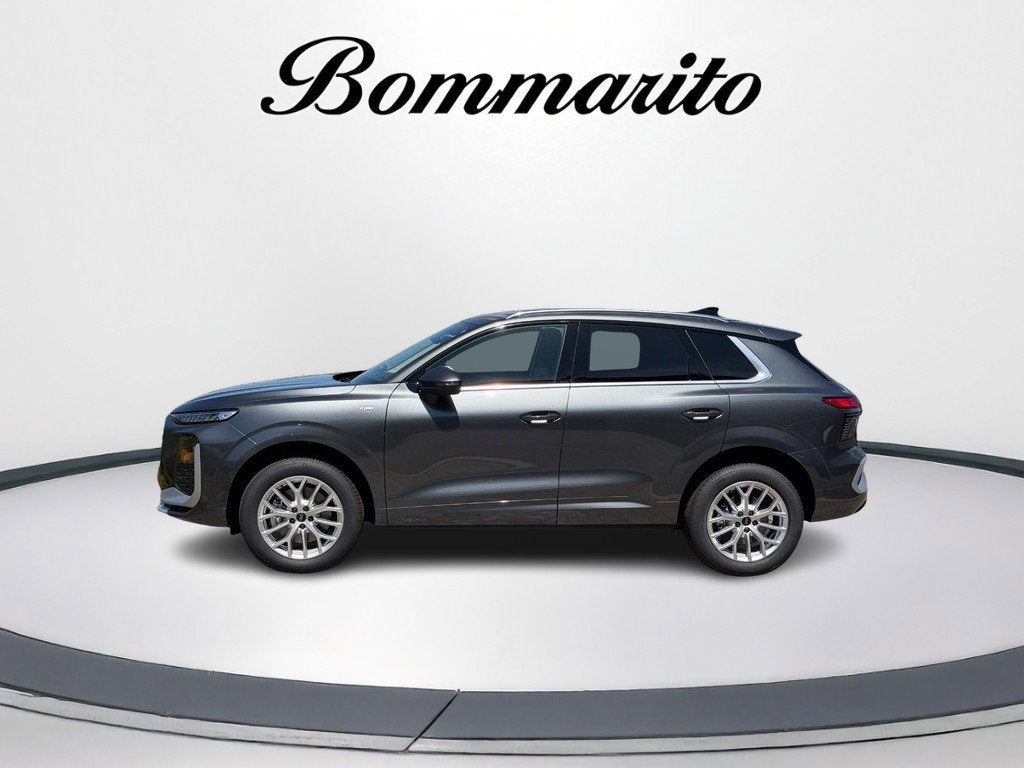 2026 Audi Q3 S line