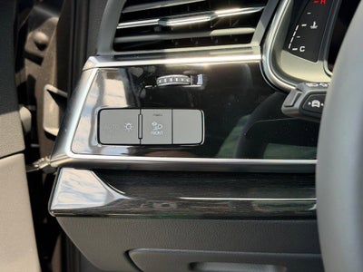 2026 Audi Q7 Premium