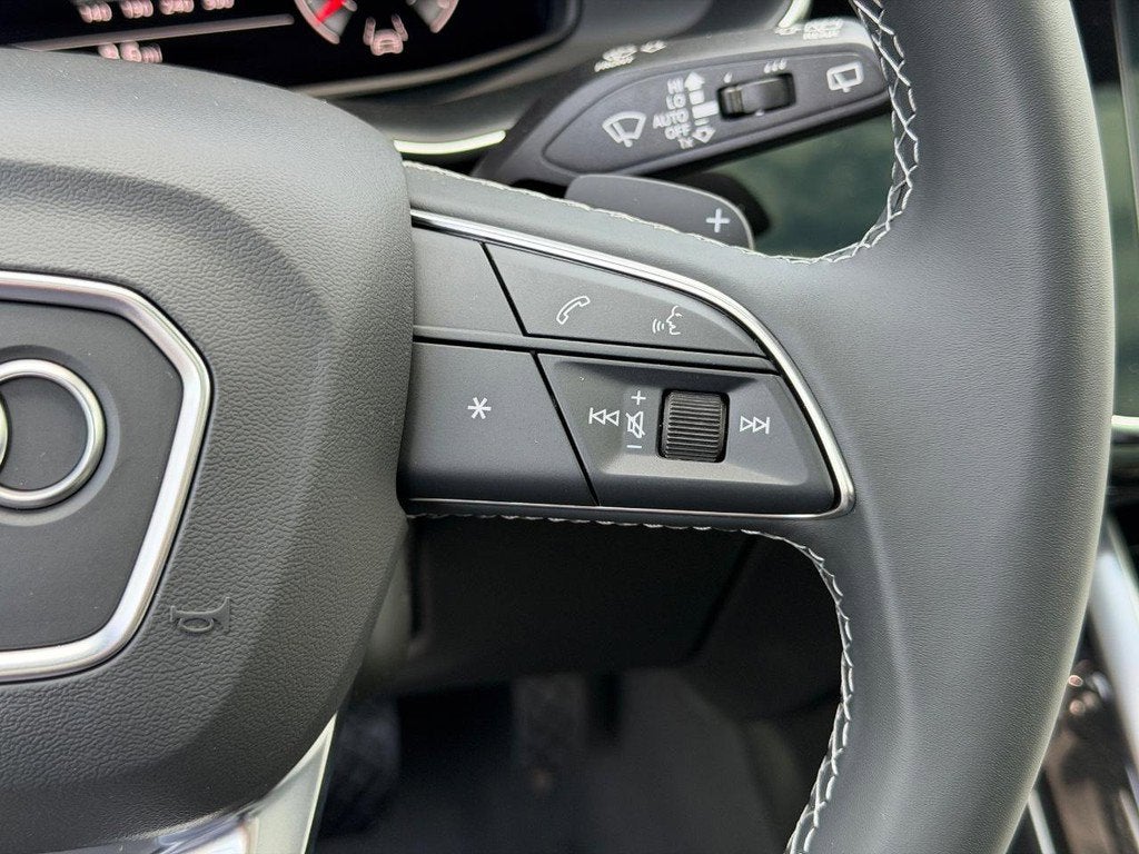2026 Audi Q7 Premium