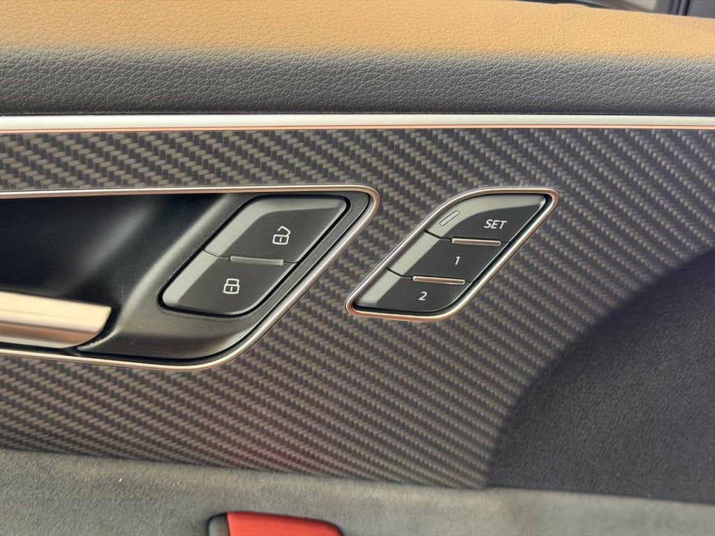 2026 Audi SQ8 Premium Plus