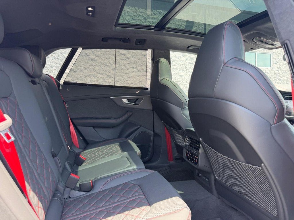 2026 Audi SQ8 Prestige