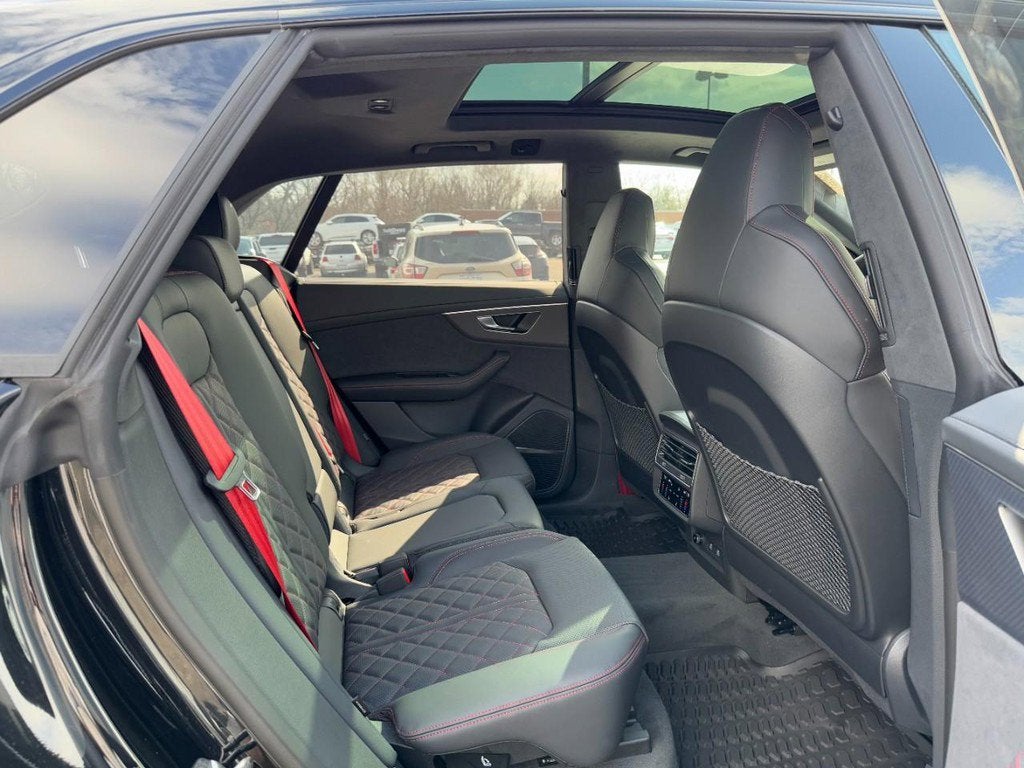 2026 Audi SQ8 Prestige