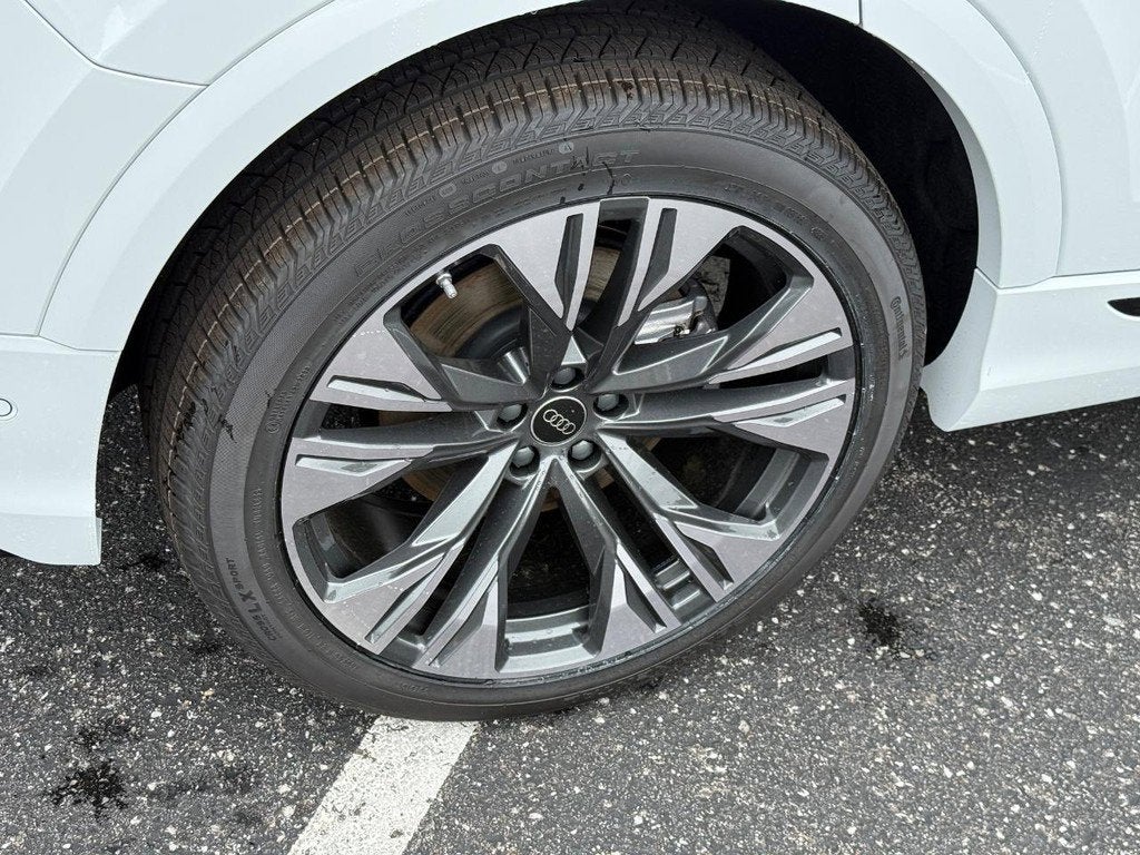 2026 Audi Q8 Premium Plus