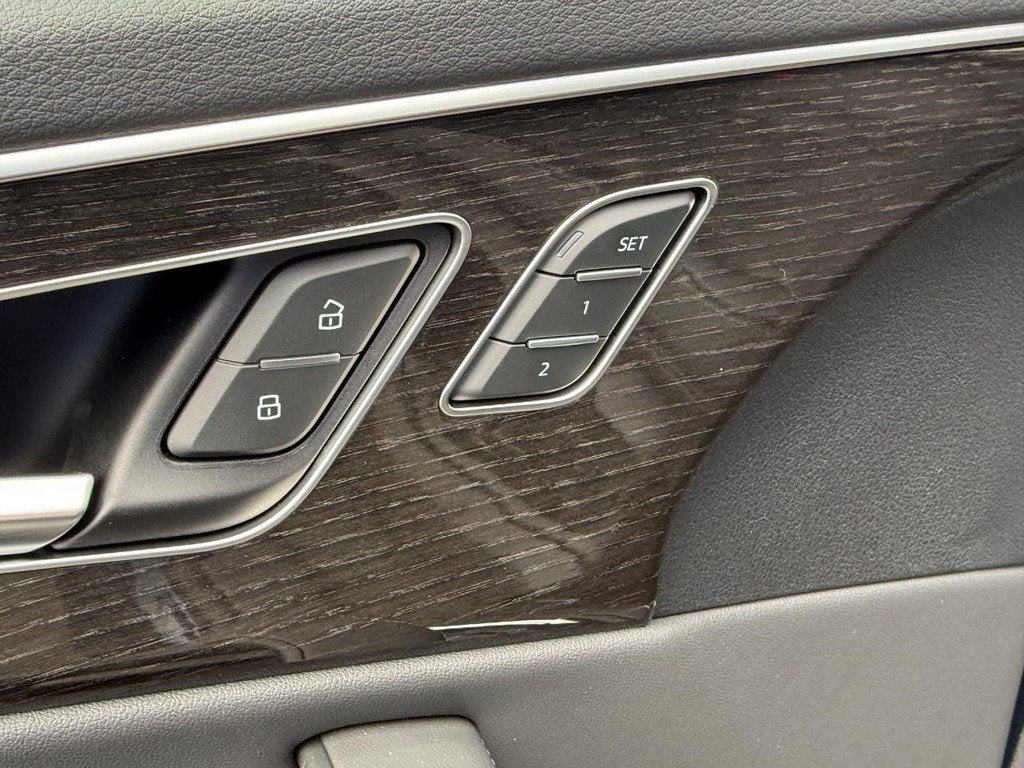 2027 Audi Q8 Premium Plus