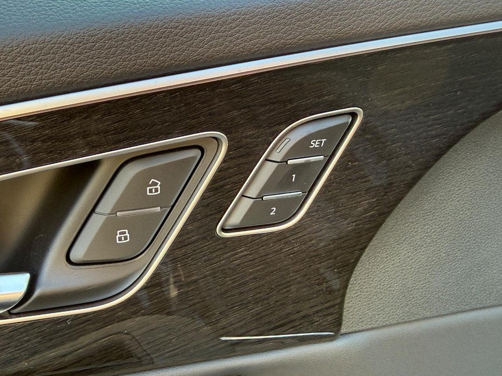 2026 Audi Q7 Premium Plus