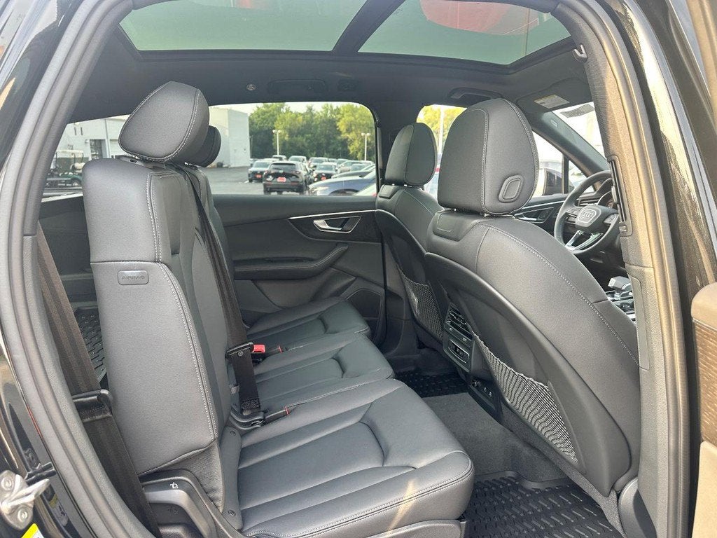 2026 Audi Q7 Premium Plus
