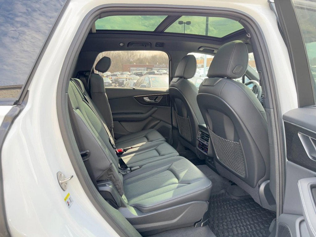 2026 Audi Q7 Premium Plus